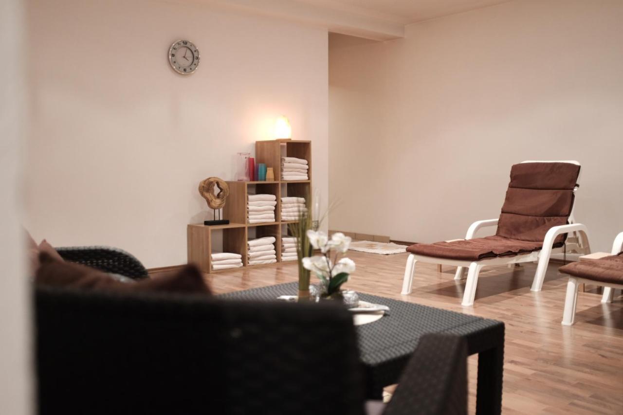 Garni Trojer Hotel Campo Tures Exterior photo
